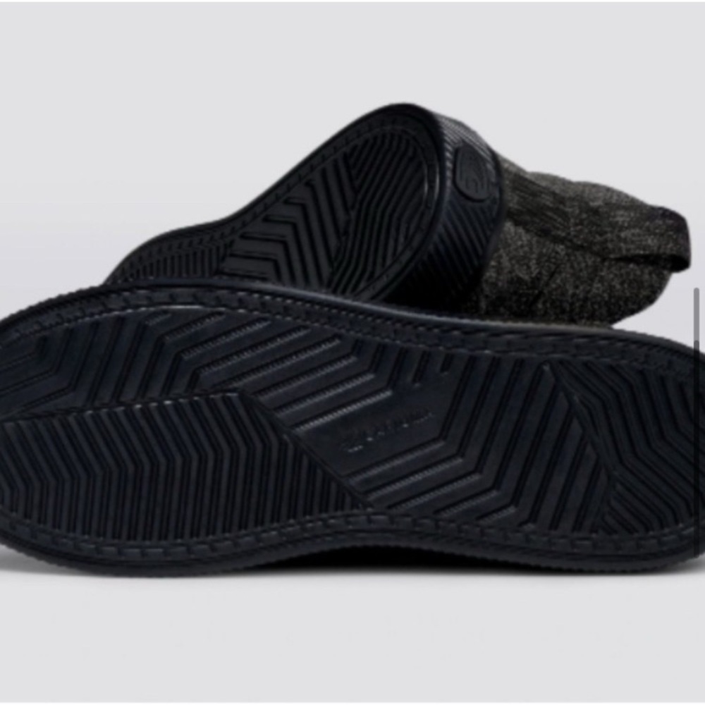 Cariuma Black Heather Knit Ibi High-Top Sneakers, NWOT in original packaging - Picture 4 of 13